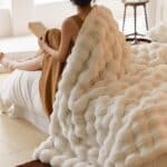 rabbit-faux-fur-blanket-blanket (5)