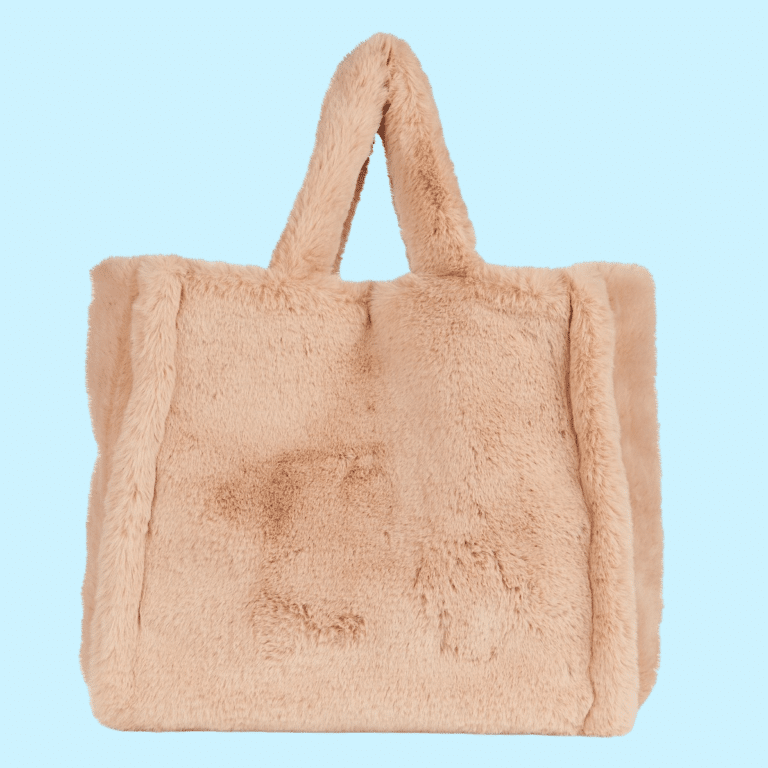 3984395 (1)-Photoroom