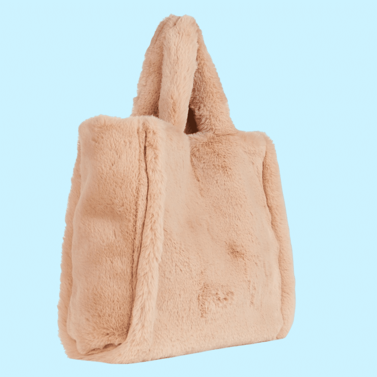 3984396 (1)-Photoroom