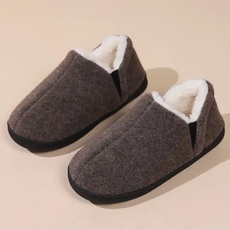 Pantoufle fourrée homme 9