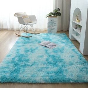 Tapis bleu poil long