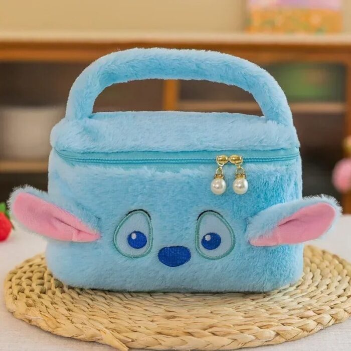 trousse-de-toilette-stitch-bleu-clair-ou-fonce-bleu-clair