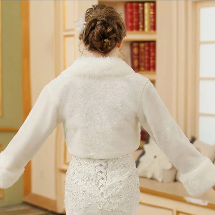 Hdbe74c4c90b94c99bce3412ee9eeeeb