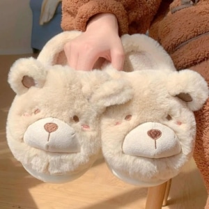 Pantoufle ours femme