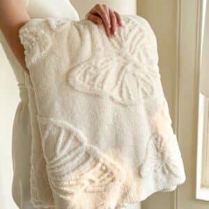 Plaid blanc papillon pilou