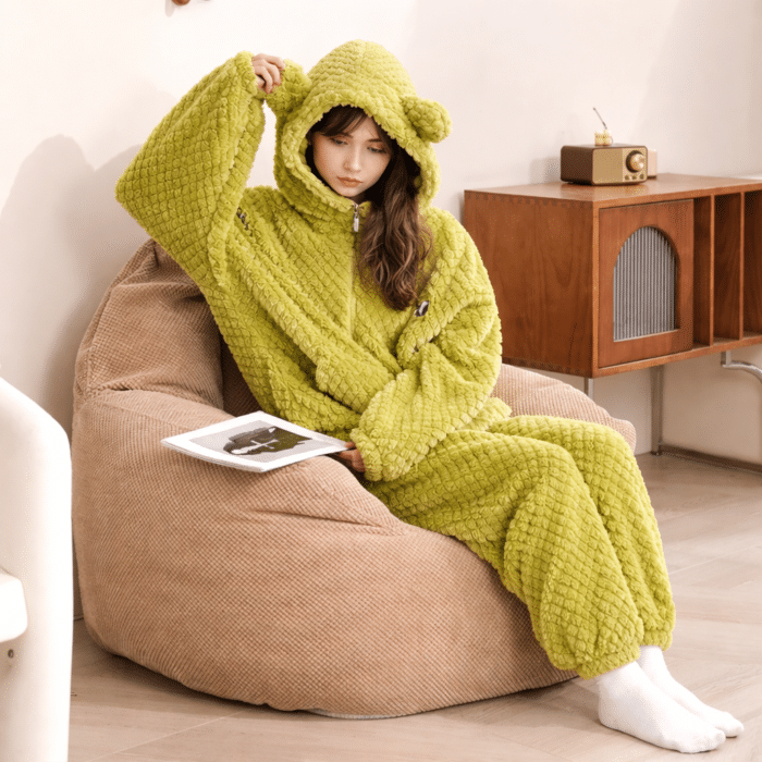 ec5eee7b-b326-4dee-a3d9-6cfd3f9affa5